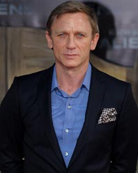 Daniel Craig